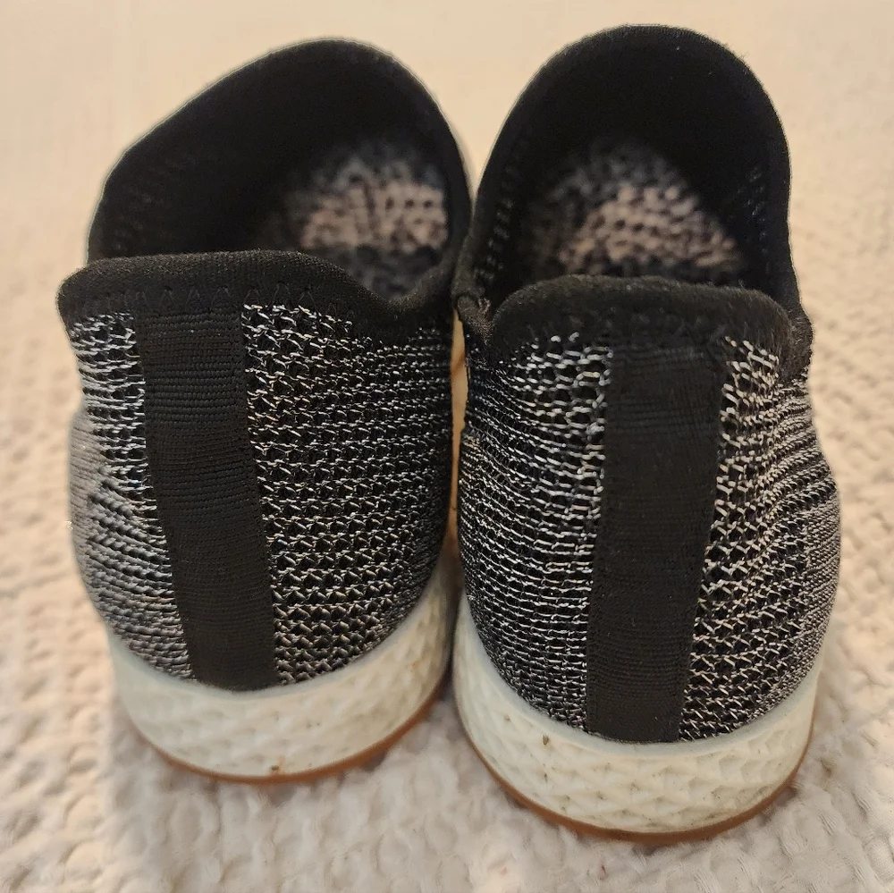 Urban Sports Jslides Women's Black Silver Metallic Mesh Slip-On Sneakers Sz 9
